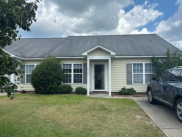 1st image of 1213 B Price Dr