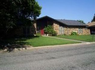 2910 Tolar St, Vernon, TX 76384