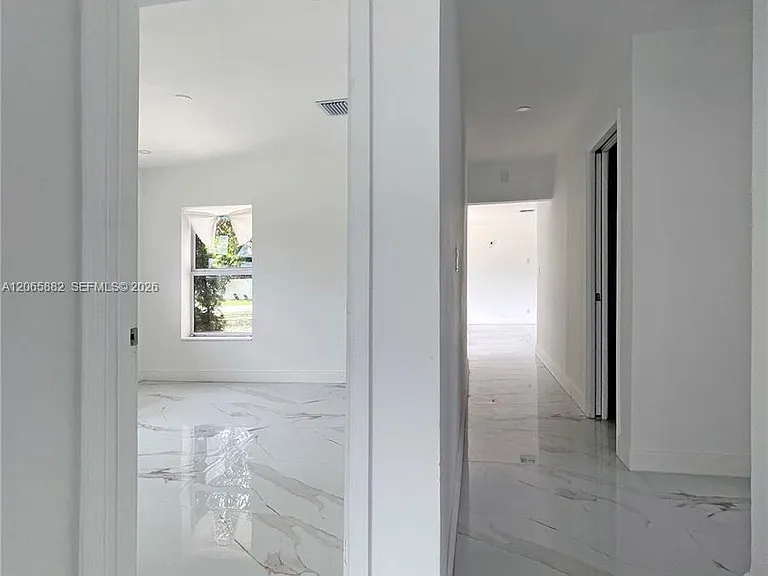 1606 NW 12th Ave — Photo 33