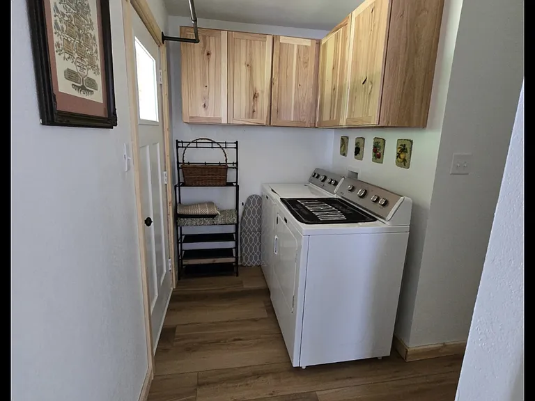 2429 Prairie St — Photo 3
