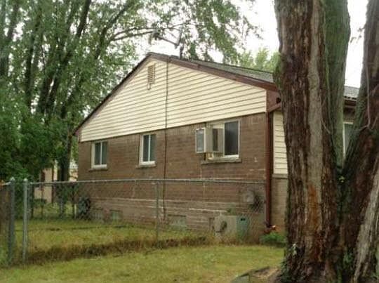 4th image of 9984 Hamilton St