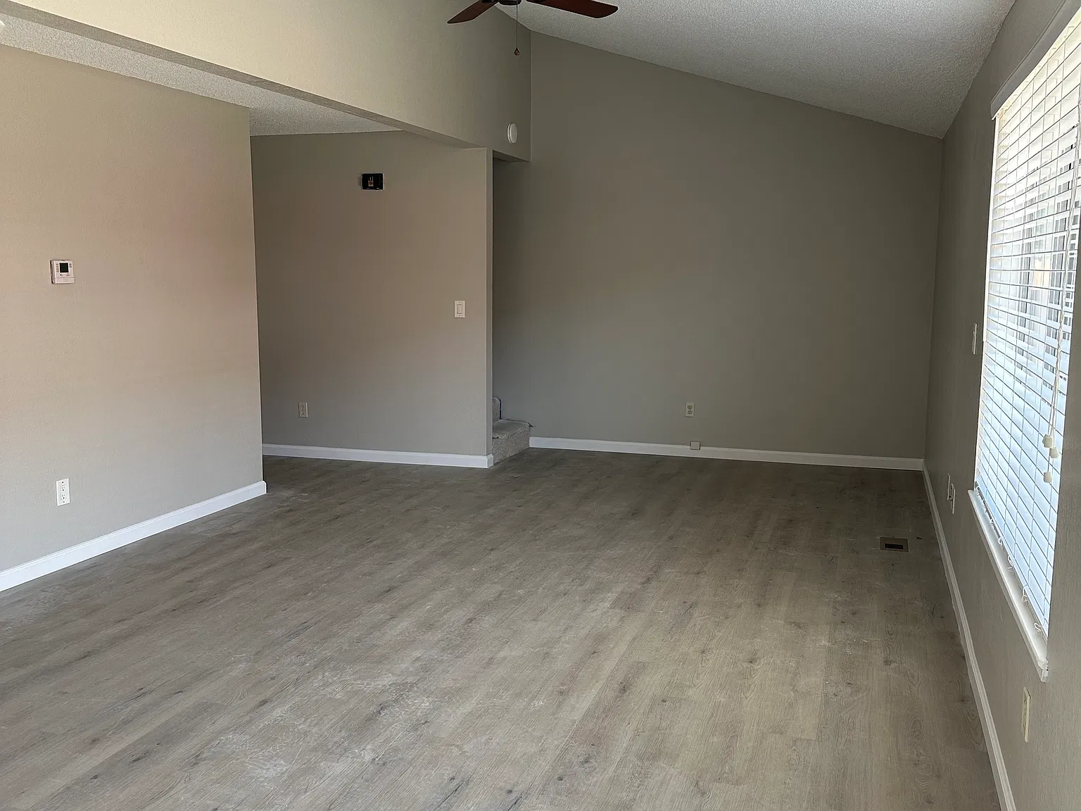 3 bed, 1305 sqft, $2,400 — Photo 3