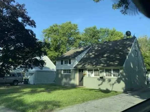 1107 E Willow Run Dr, Wilmington, DE 19805