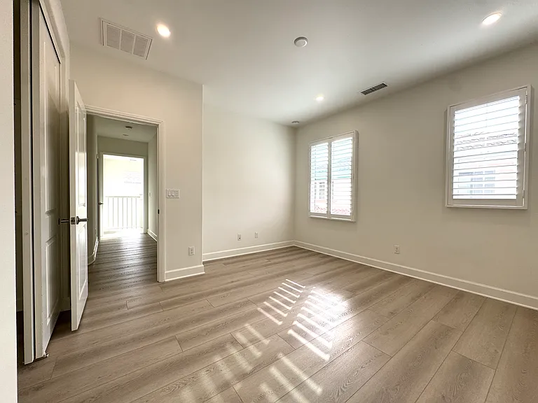128 Hargrove — Photo 13