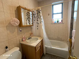 Rented by Sterea Agency