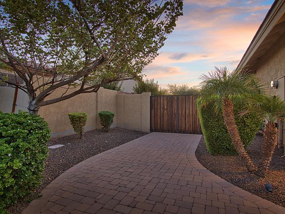 5th image of 4058 S White Dr
