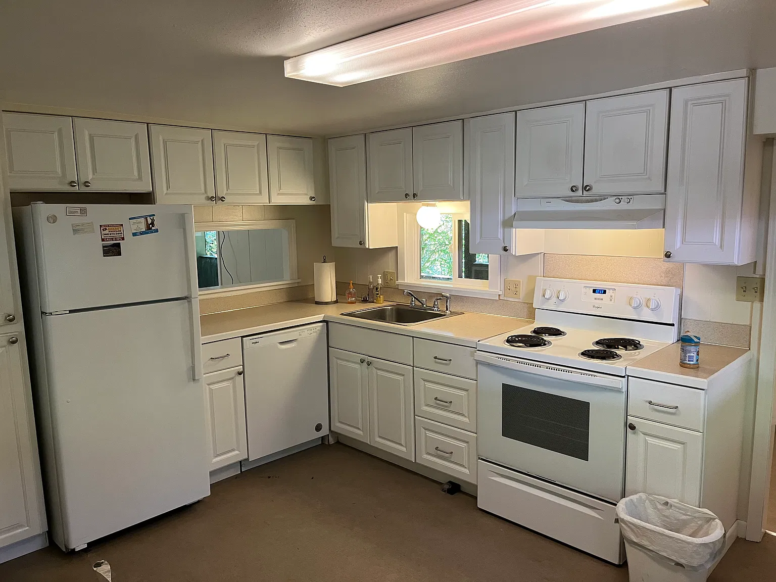 3 bed, 1047 sqft, $1,400 — Photo 4