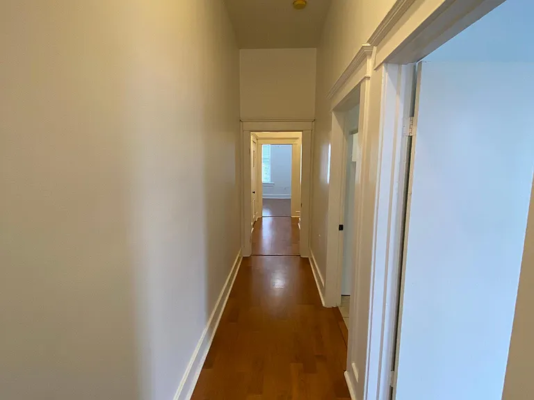 421 E Duffy St #A — Photo 7