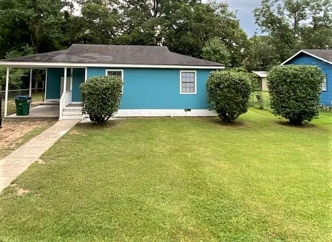 203 Bell St — Photo 1