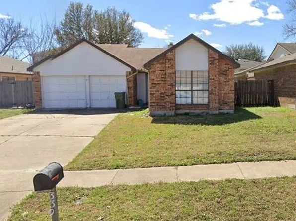 330 Valley Spring Dr, Arlington, TX 76018