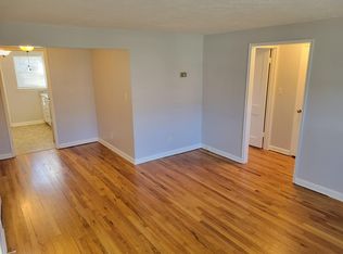 35 Arnold Way, West Hartford, CT 06119