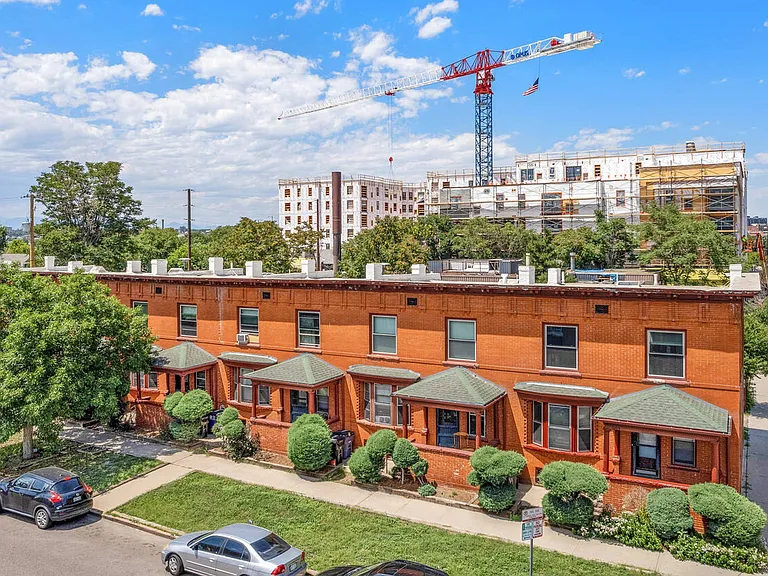 Lincoln Park Apartments — Photo 18