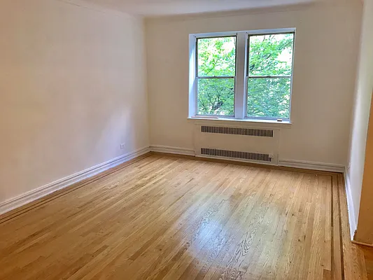 Sold by Nest Seekers International | media 13