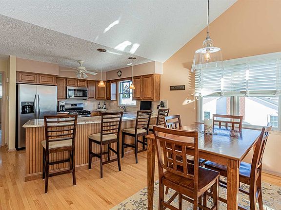 3rd image of 117 77th St #W