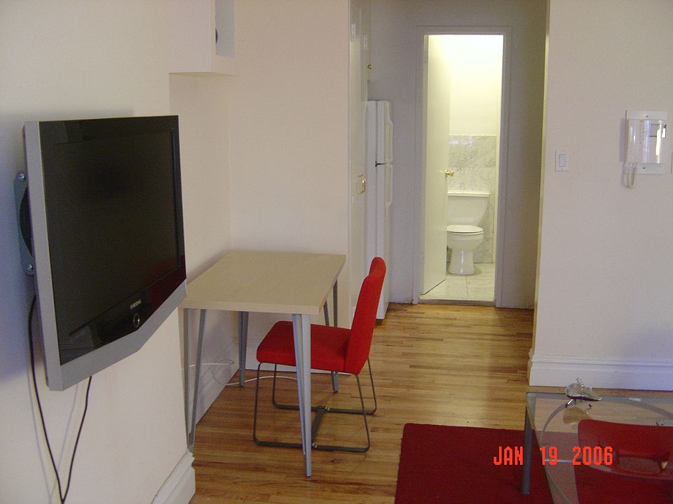 2nd image of 428 E 77th St Frnt 1
