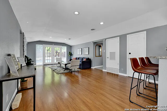 103 Shalimar Dr — Photo 13