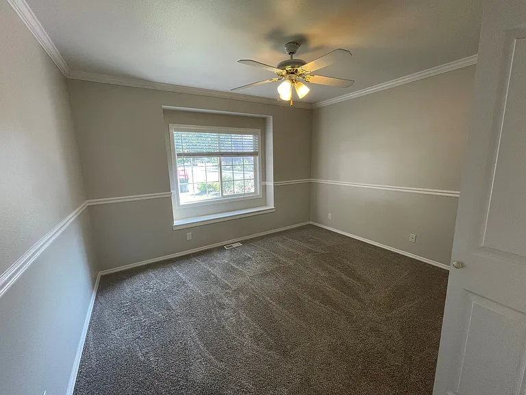 2652 W Sheryl St — Photo 15