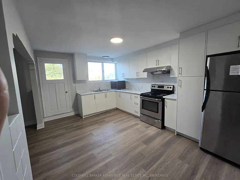 936 E Main St #1 — Photo 4