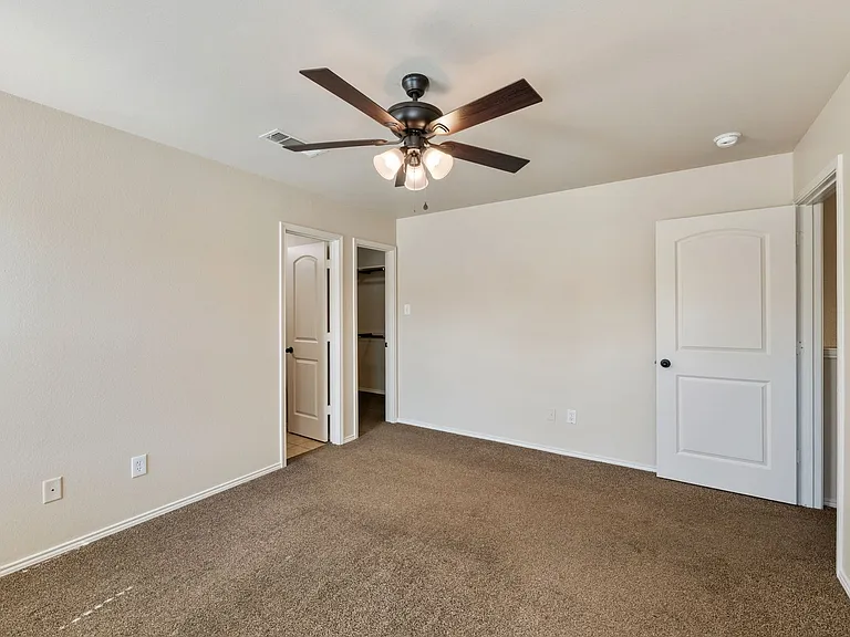 341 Orbit Dr — Photo 12