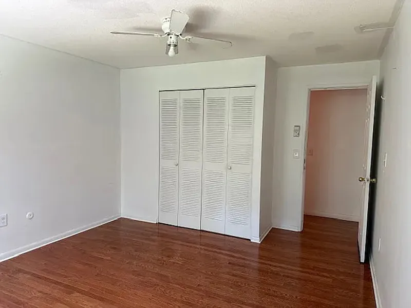 2 bed, 1.0 bath, 966 sqft, $1,699 — Photo 4