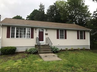 10 Arthur St, Pawtucket, RI 02860