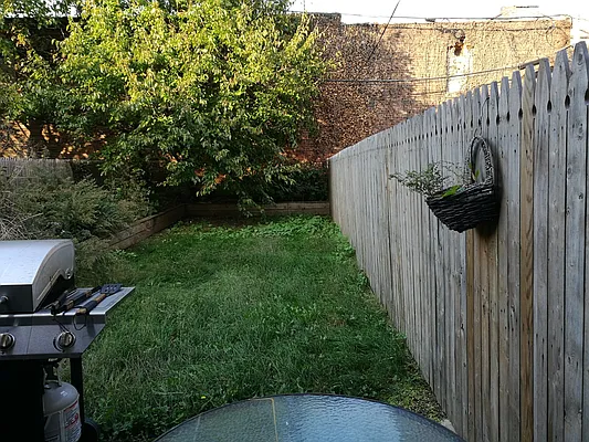 Sold by Tyler Vincent Real Estate Inc | media 12