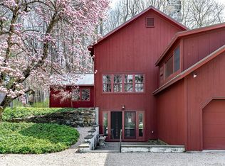 2 Upper Main St, Sharon, CT 06069