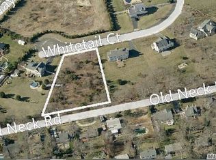 11 Whitetail Ct, Center Moriches, NY 11934