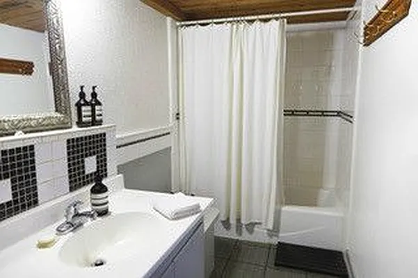 Rented by Optimar International Realty | media 17
