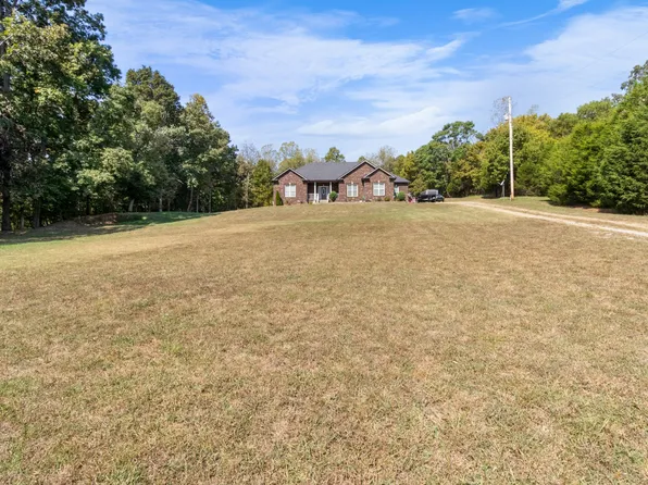 3660 Moore Hollow Rd, Woodlawn, TN 37191