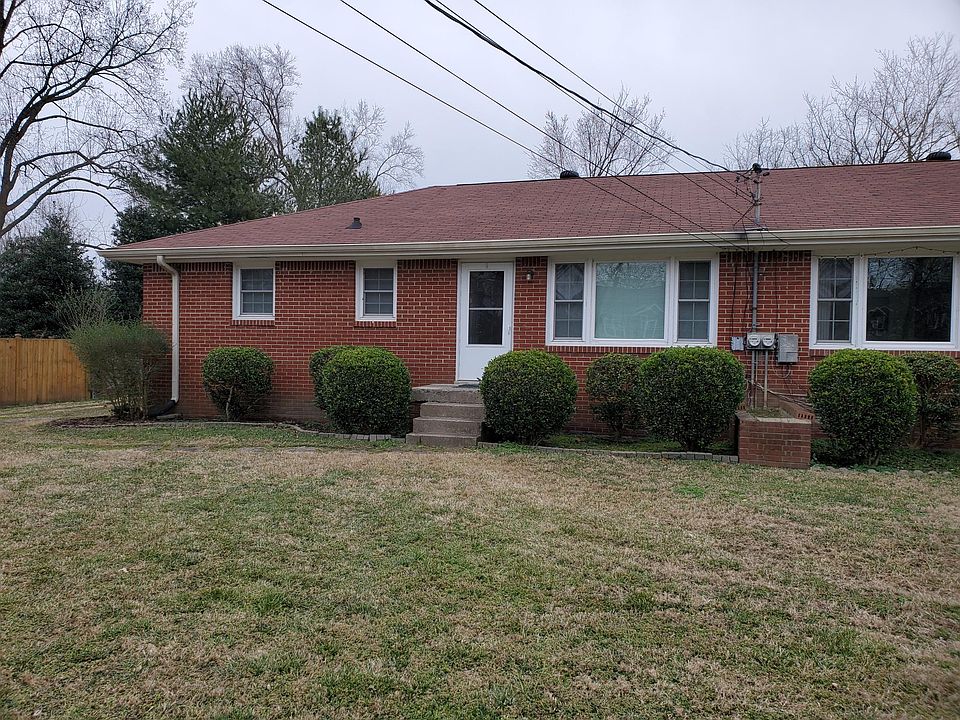 1st image of 403A Alicia Dr