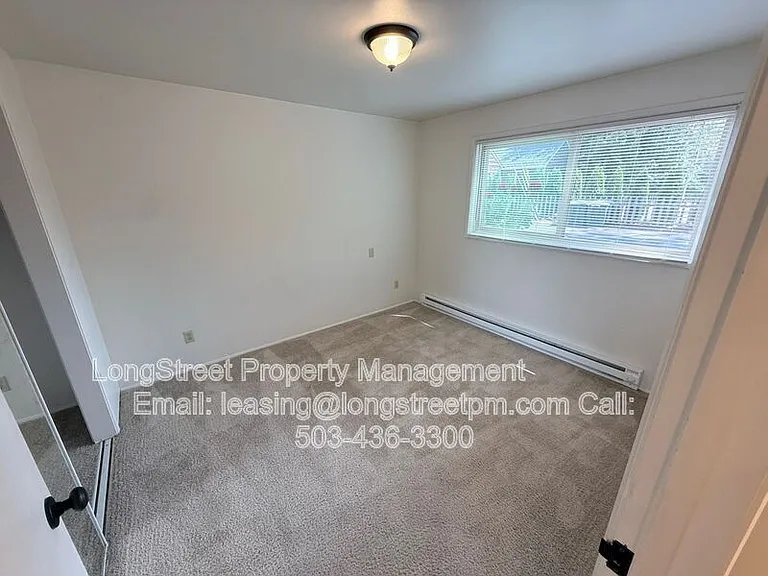 2612 NW Tyler Ave — Photo 9