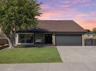 28975 Lotusgarden Dr, Santa Clarita, CA 91387