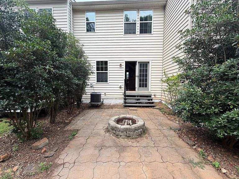 1995 Asheville Dr — Photo 32