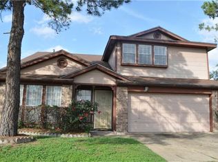 11722 Spring Grove Dr, Houston, TX 77099