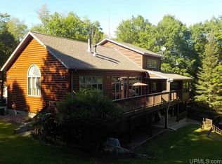 107 Maggie Point Rd, Crystal Falls, MI 49920