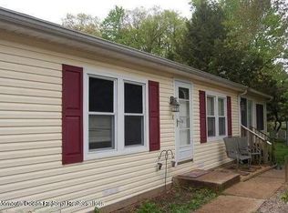 21 Deer Way, Manalapan, NJ 07726