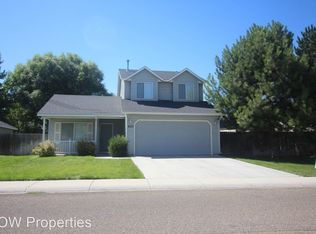 833 W Hackamore Ave, Nampa, ID 83686