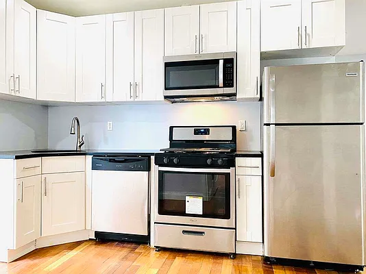 Rented by Blue Egg Realty Corp | media 3