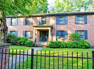 610 Maple Ln APT 2, Sewickley, PA 15143