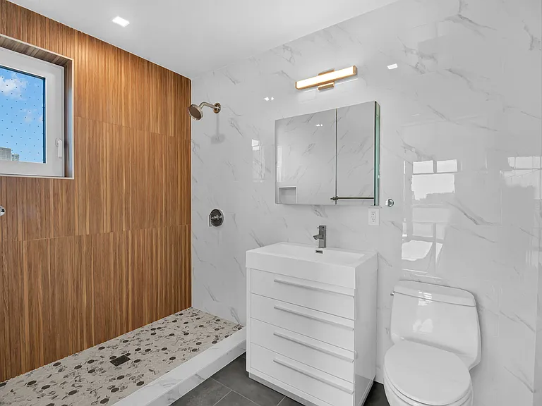 563 W 170th St #8A — Photo 11