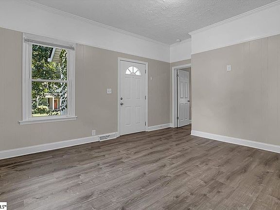 4th image of 1 Wallace St