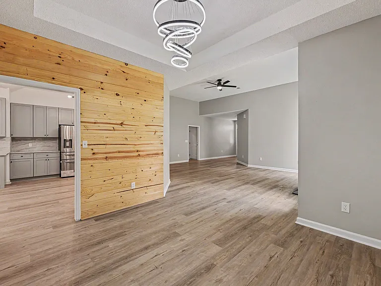 1854 Oleander Ct — Photo 9