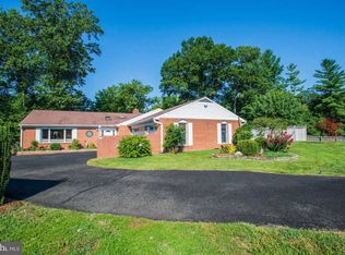 4525 Lantern Pl, Alexandria, VA 22306