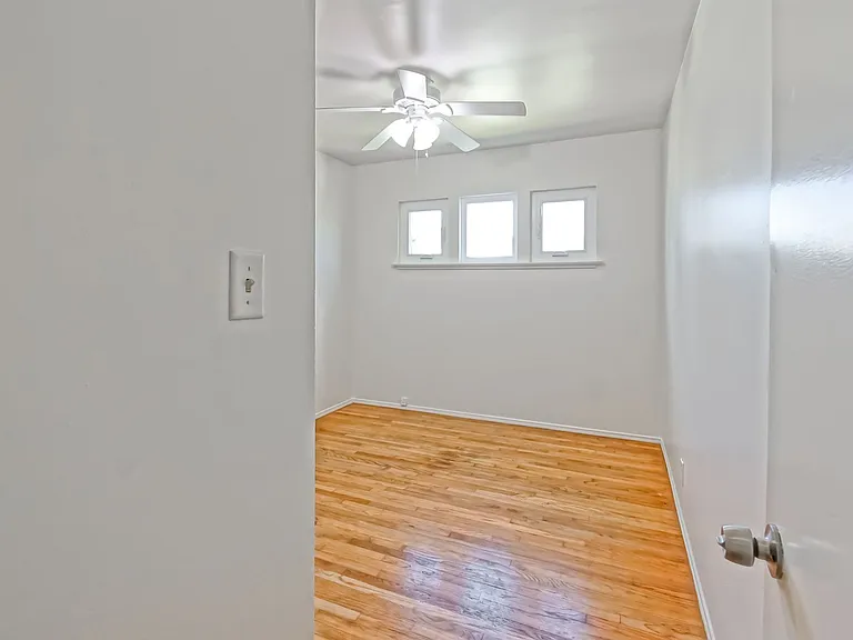 3531 W 226th St — Photo 30
