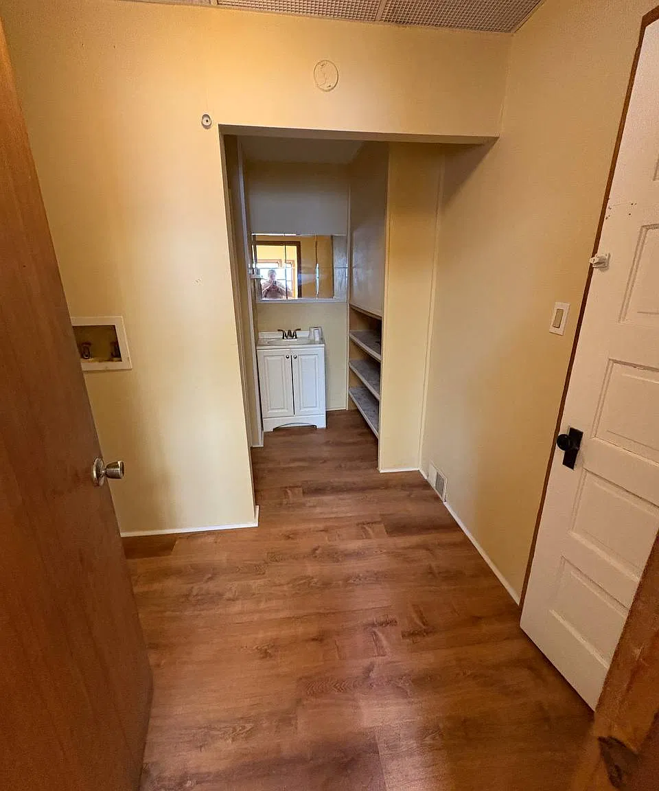 2 bed, 1152 sqft, $850 — Photo 2