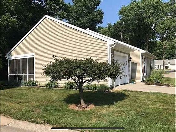4th image of 1819 Holly Ct