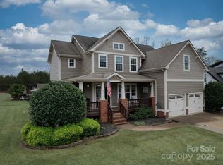 15211 Windward Ln, Lancaster, SC 29720