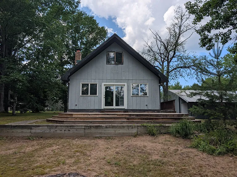 2226 Timber Trl NE — Photo 3