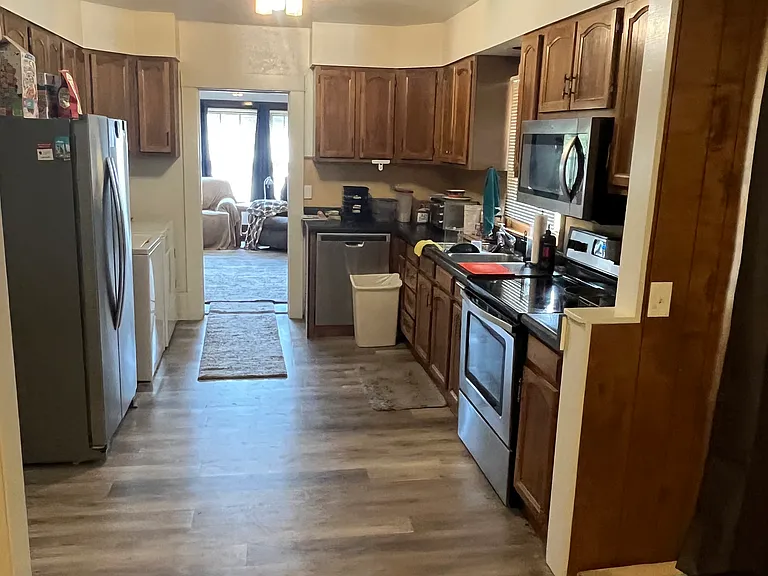 Kitchen & Living Room
